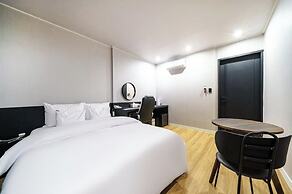 Geoje Dongbeck Hotel Okpo