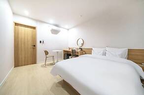 Geoje Dongbeck Hotel Okpo