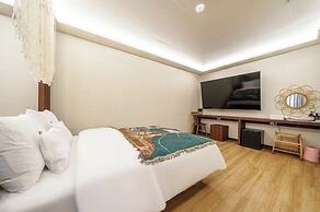 Geoje Dongbeck Hotel Okpo