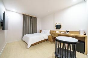 Geoje Dongbeck Hotel Okpo