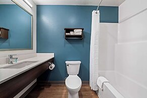 Woodspring Suites Loves Park Rockford