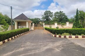 AA Hotel and Apartment