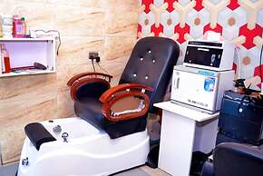 AA Hotel and Apartment