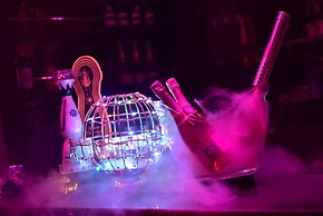 AA Hotel and Apartment