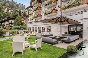 HOTIDAY Room Collection - Ortisei