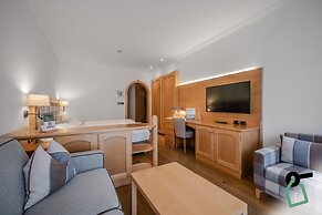 HOTIDAY Room Collection - Ortisei