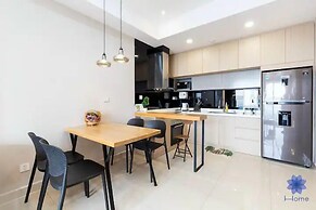 Botanica Orchard Luxury Near Airport