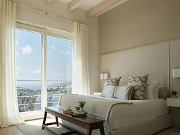 Villa in Tranquil Hillside Location