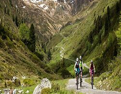 Modern Apartment With Garden, With Access to Sauna
