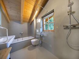Quiet Chalet With Sauna in Konigsleiten