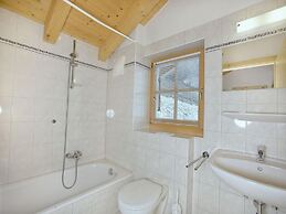 Deluxe Chalet With Pool in Konigsleiten