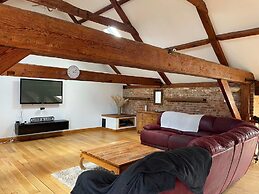 Villa Hobland Barn in Hopton