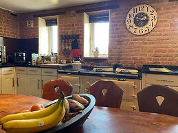 Villa Hobland Barn in Hopton