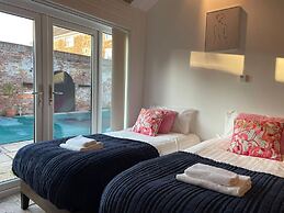 Villa Hobland Barn in Hopton