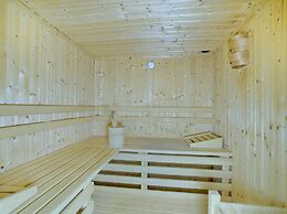 Quiet Chalet With Sauna in Konigsleiten