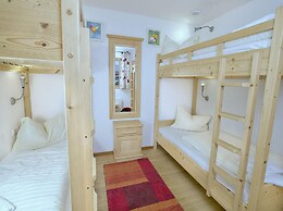 Quiet Chalet With Sauna in Konigsleiten