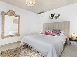 Rural Hideaway Villa in Stcarlos