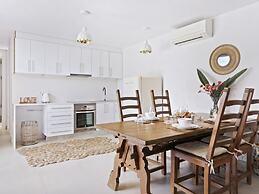 Rural Hideaway Villa in Stcarlos