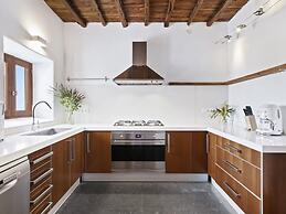 Rural Hideaway Villa in Stcarlos