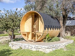 Rural Hideaway Villa in Stcarlos