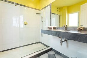 Genteel Home San Laureano