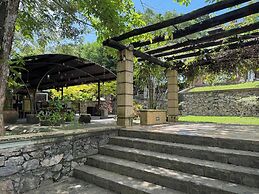 Green Olive Villa