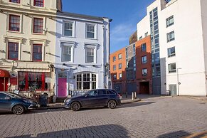 higgihaus 5 5 of 7 Rooms Monday - Friday