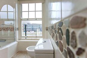 higgihaus 5 5 of 7 Rooms Monday - Friday