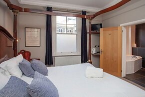 higgihaus 5 5 of 7 Rooms Monday - Friday