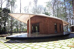 TGI Redolent Resort & Spa