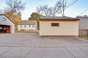 7 Mi to Downtown Minneapolis: Home w/ Fire Pit!