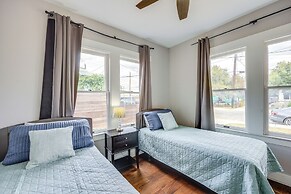 ~ 2 Mi to Dtwn San Antonio: Comfy Home w/ Yard!