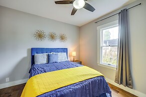 ~ 2 Mi to Dtwn San Antonio: Comfy Home w/ Yard!