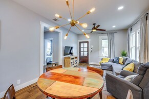 ~ 2 Mi to Dtwn San Antonio: Comfy Home w/ Yard!