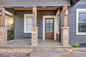 ~ 2 Mi to Dtwn San Antonio: Comfy Home w/ Yard!