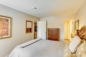 Skiing & Hiking: Mtn-view Condo in Durango!