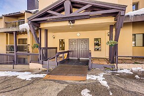 Skiing & Hiking: Mtn-view Condo in Durango!