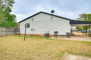 3 Mi to Dtwn: Amarillo Family Home