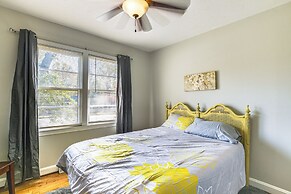 6 Mi to Dtwn Greenville: Taylors Home w/ Foosball