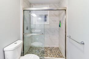 4 Mi to Dtwn: Detroit Townhome Near North End