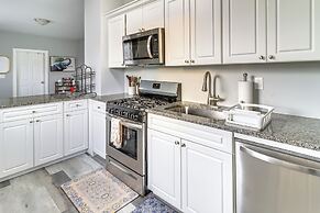 4 Mi to Dtwn: Detroit Townhome Near North End