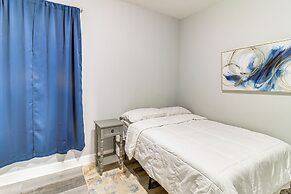 4 Mi to Dtwn: Detroit Townhome Near North End