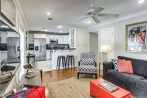 1 Block to The Square: Oxford Condo!