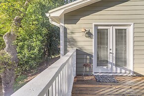 1 Block to The Square: Oxford Condo!