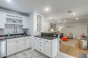 1 Block to The Square: Oxford Condo!