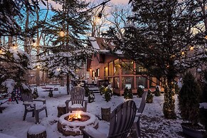 Private Hot Tub & Game Room: Pocono Family Cabin!