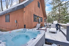 Private Hot Tub & Game Room: Pocono Family Cabin!