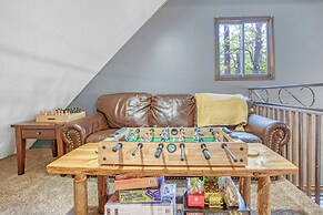 Private Hot Tub & Game Room: Pocono Family Cabin!