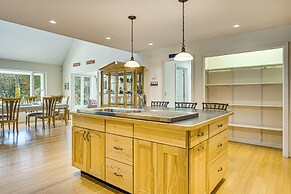 2 Mi to Winnipesaukee Shores: Gunstock Retreat