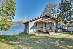 Dock & Views: Waterfront Home in Wabasha!